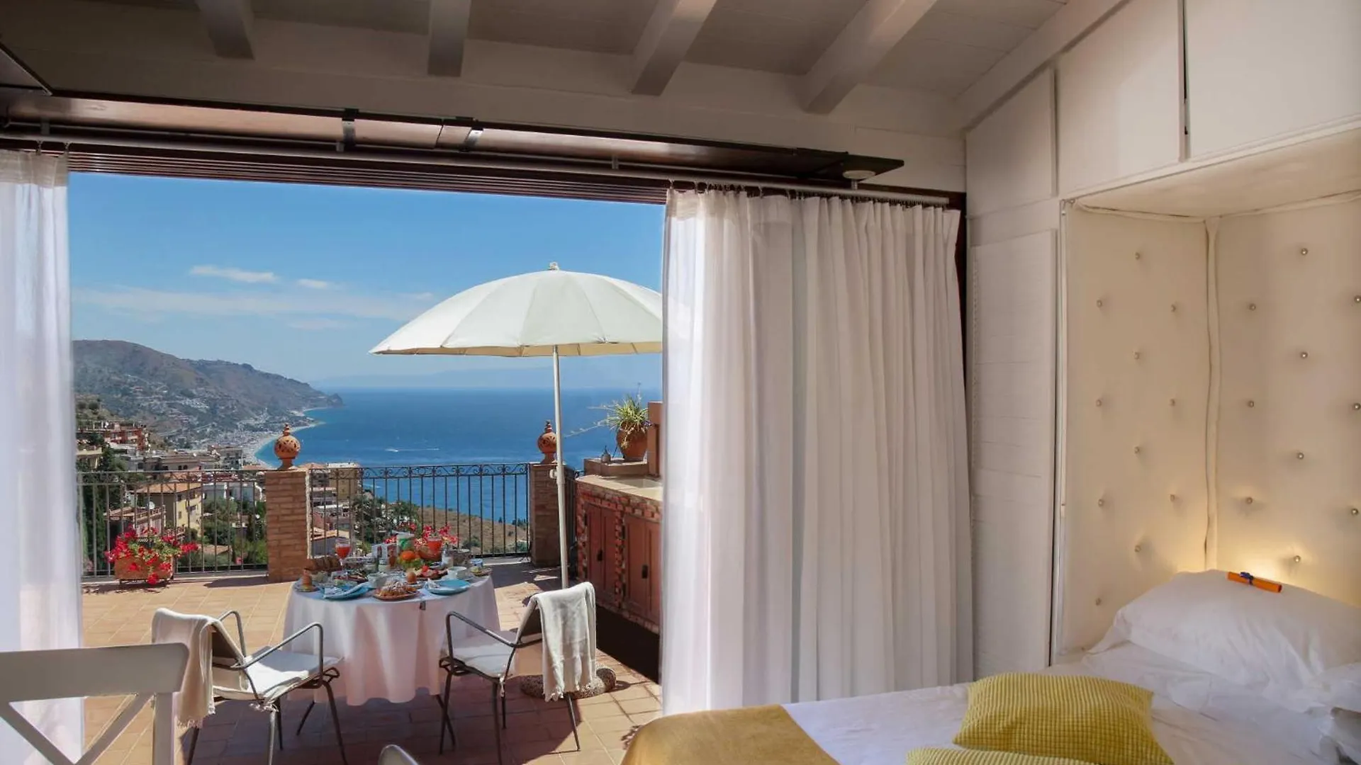 Isoco Terrace Daire Taormina