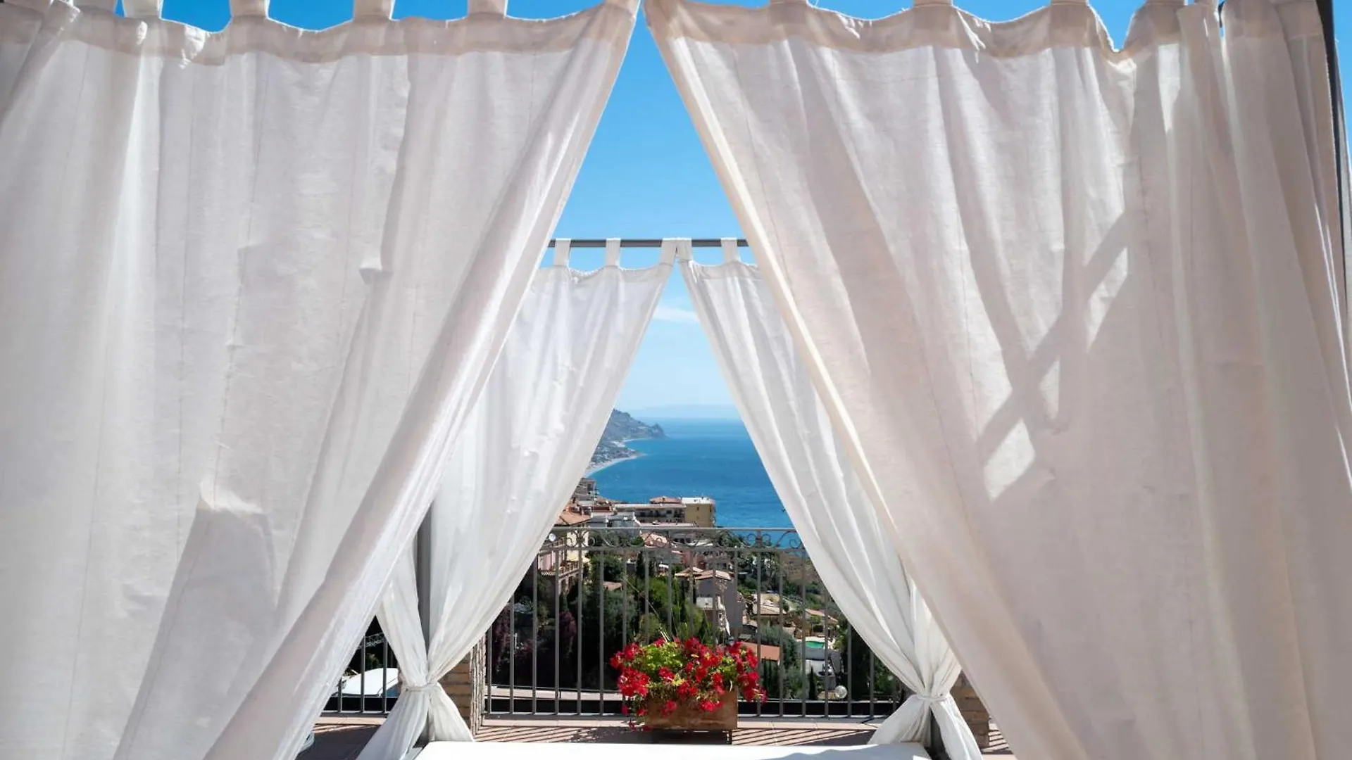 Isoco Terrace Daire Taormina